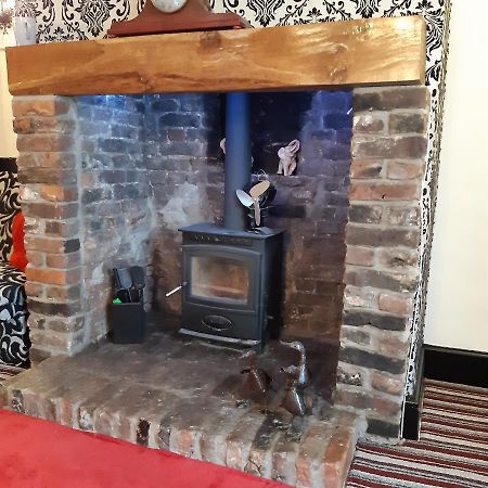 شقة The Saracens Head Old Lounge سكيغنيس المظهر الخارجي الصورة
